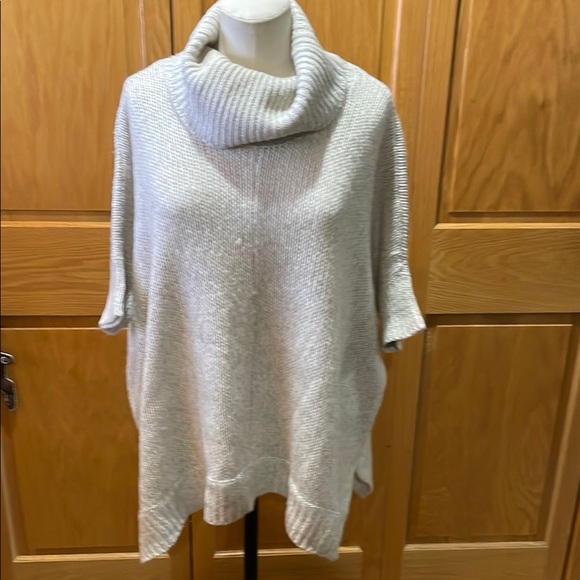 STITCH FIX RD Style Jessika Cowl Neck Poncho - Picture 1 of 10